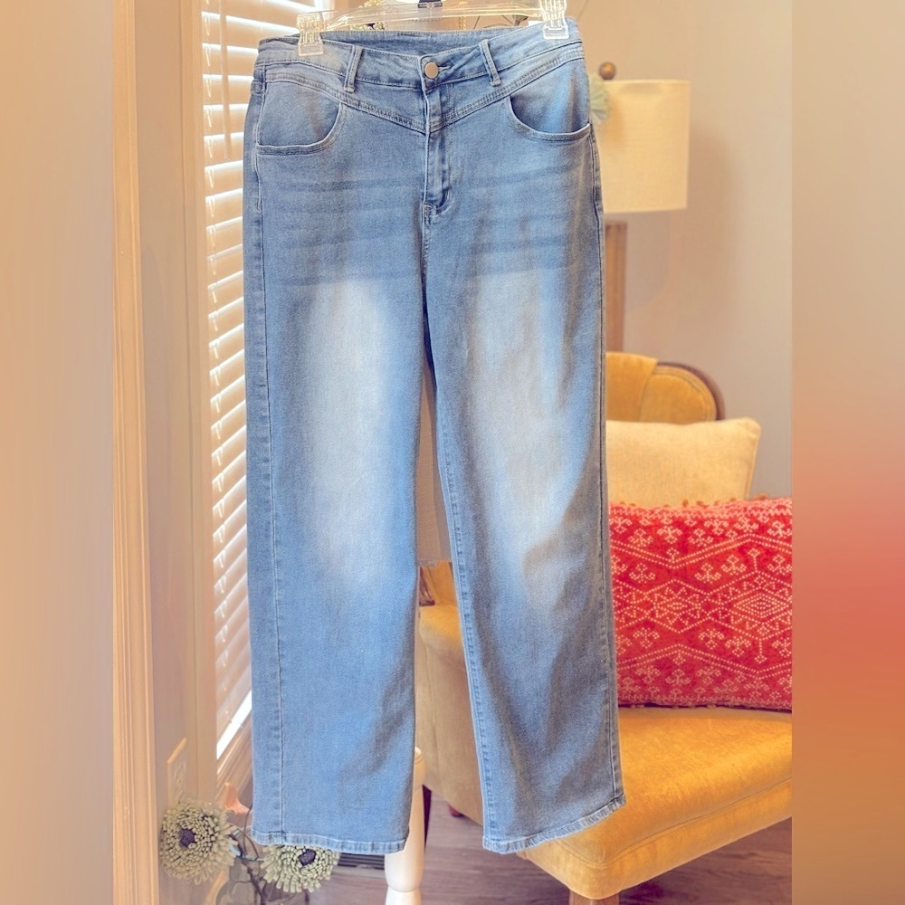 Nova Blue Denim Jeans. Women’s Sz-XL Light Color| Wisked | Wide Leg EUC